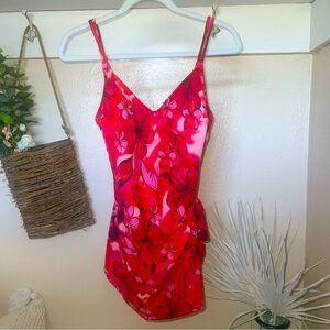 Maxine Hollywood One Piece Floral Hibiscus Pink Red Skirt Cover Up Woman’s 12 M